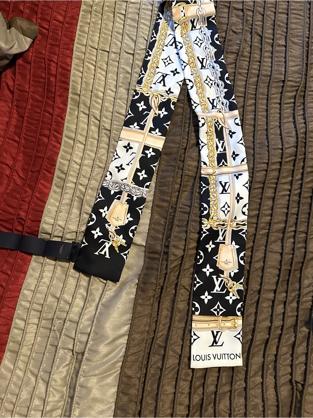 Louis Vuitton Monogram Confidential bandeau - Picture 2 of 3